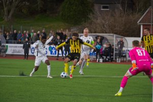 Justin reduserte hjemme mot Mjøndalen hjemme i serieåpningen i 2025. 
Foto: John Petersen.