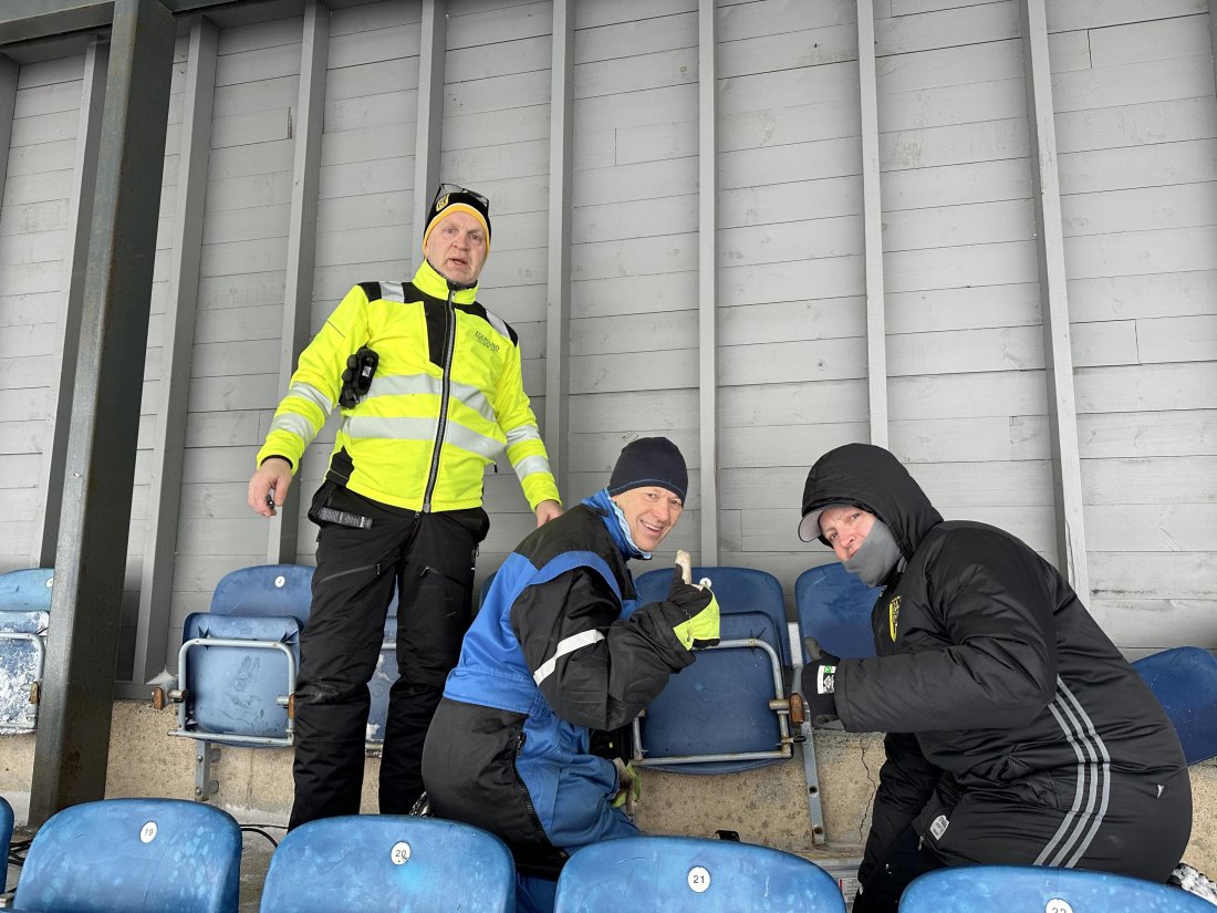 dugnad stoler februar 2024 olav tommy stig.jpg