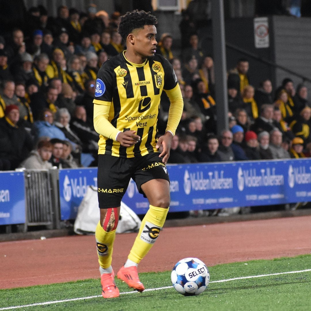Fanuel Ghebreyohannes hjemme mot Mjøndalen i serieåpningen. Foto: Kjell Åvendal.